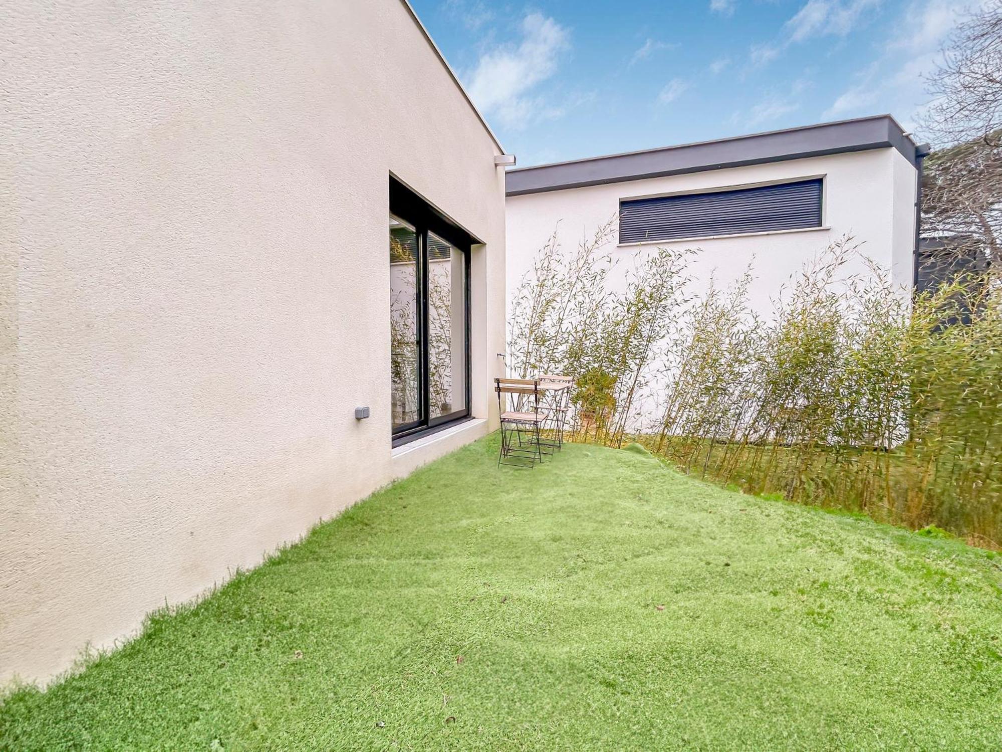 Maisonnette Lumineuse Avec Jardin Bordeaux Arena Bouliac Exterior photo